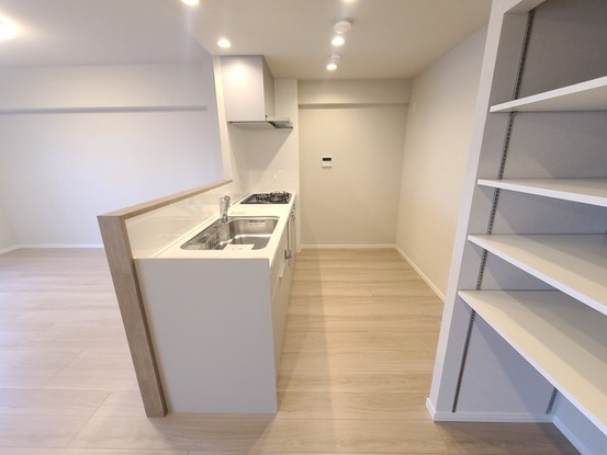 apartment 埼玉県上尾市谷津２丁目２番１号ショーサンプラザ５Ｆ