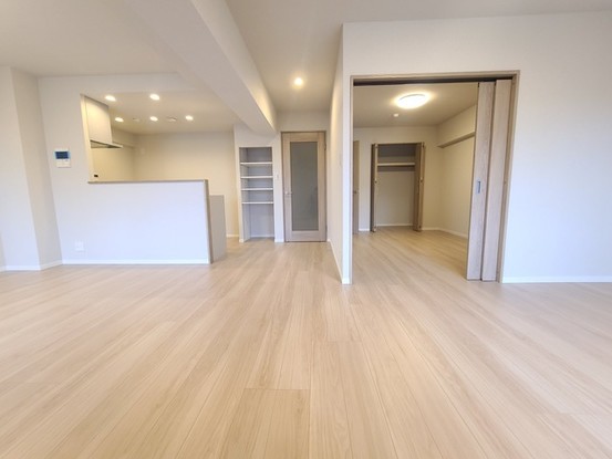 apartment 埼玉県上尾市谷津２丁目２番１号ショーサンプラザ５Ｆ