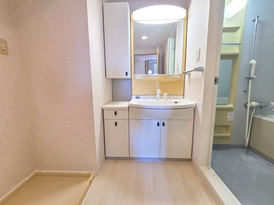 apartment 埼玉県上尾市谷津２丁目２番１号ショーサンプラザ５Ｆ