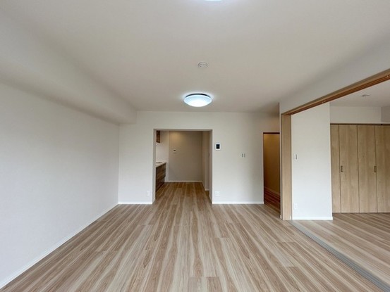 apartment 埼玉県上尾市谷津２丁目２番１号ショーサンプラザ５Ｆ