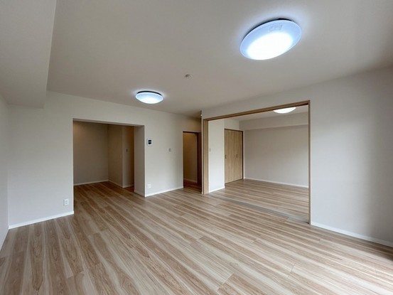 apartment 埼玉県上尾市谷津２丁目２番１号ショーサンプラザ５Ｆ