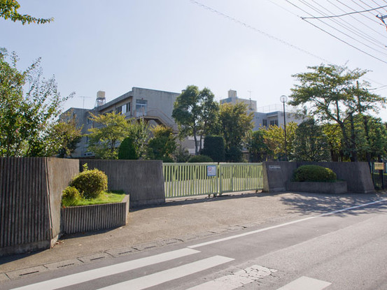 apartment 埼玉県上尾市谷津２丁目２番１号ショーサンプラザ５Ｆ