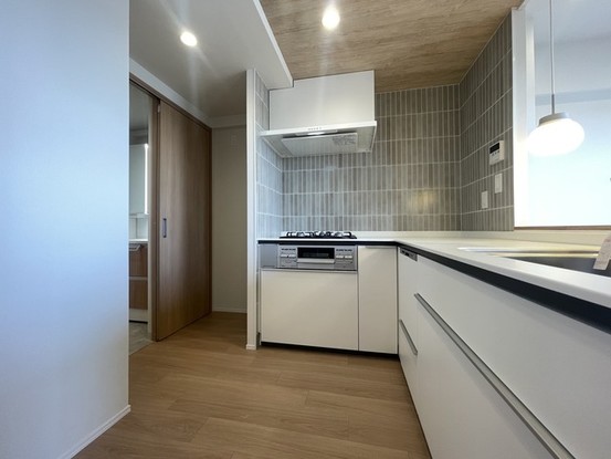 apartment 埼玉県上尾市谷津２丁目２番１号ショーサンプラザ５Ｆ