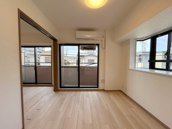 apartment 埼玉県上尾市谷津２丁目２番１号ショーサンプラザ５Ｆ