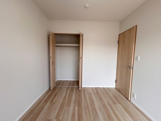 apartment 埼玉県上尾市谷津２丁目２番１号ショーサンプラザ５Ｆ