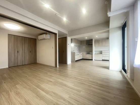 apartment 埼玉県上尾市谷津２丁目２番１号ショーサンプラザ５Ｆ