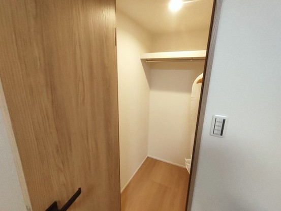 apartment 埼玉県上尾市谷津２丁目２番１号ショーサンプラザ５Ｆ
