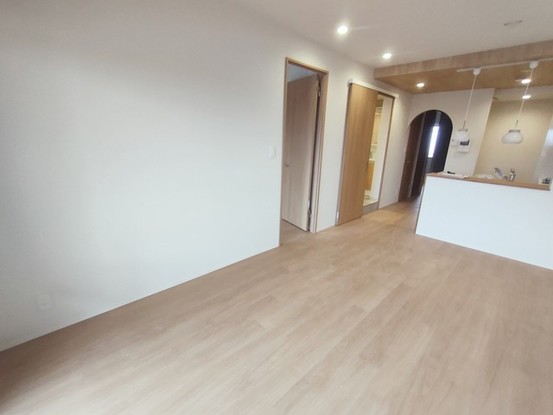 apartment 埼玉県上尾市谷津２丁目２番１号ショーサンプラザ５Ｆ
