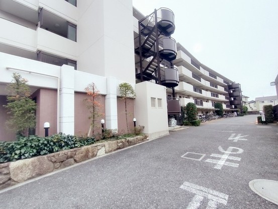 apartment 埼玉県上尾市谷津２丁目２番１号ショーサンプラザ５Ｆ