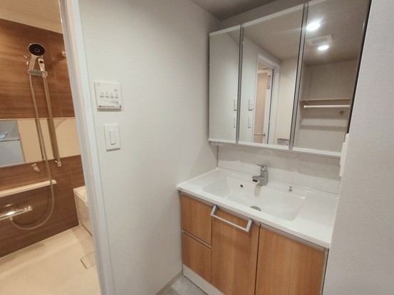 apartment 埼玉県上尾市谷津２丁目２番１号ショーサンプラザ５Ｆ