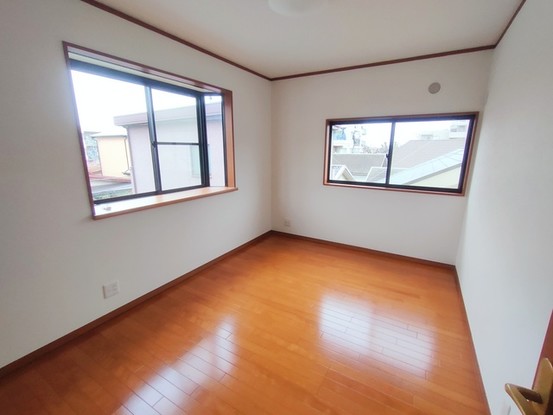 apartment 埼玉県上尾市谷津２丁目２番１号ショーサンプラザ５Ｆ