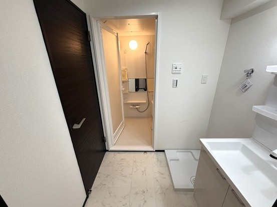 apartment 埼玉県上尾市谷津２丁目２番１号ショーサンプラザ５Ｆ