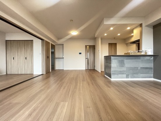apartment 埼玉県上尾市谷津２丁目２番１号ショーサンプラザ５Ｆ