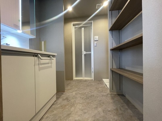 apartment 埼玉県上尾市谷津２丁目２番１号ショーサンプラザ５Ｆ
