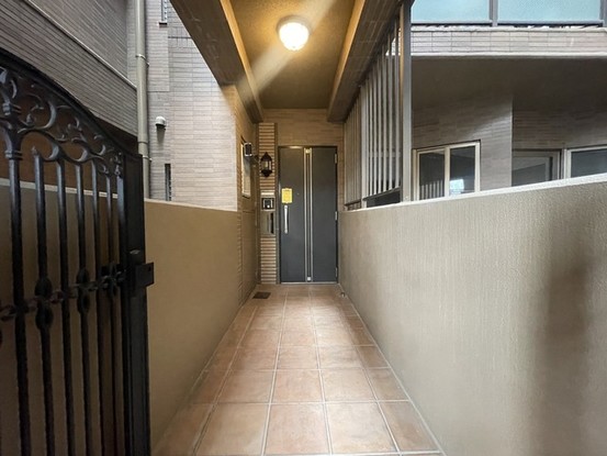 apartment 埼玉県上尾市谷津２丁目２番１号ショーサンプラザ５Ｆ