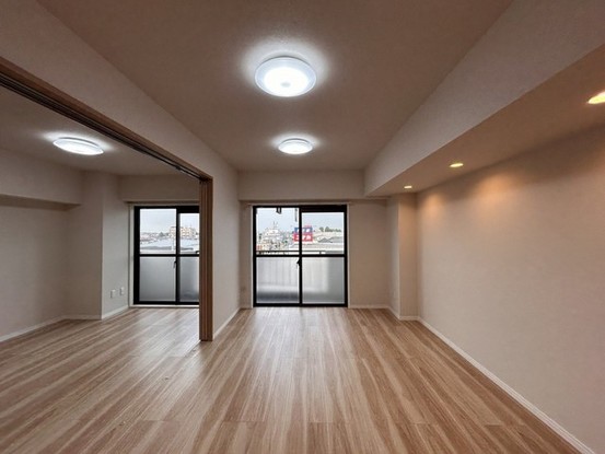 apartment 埼玉県上尾市谷津２丁目２番１号ショーサンプラザ５Ｆ