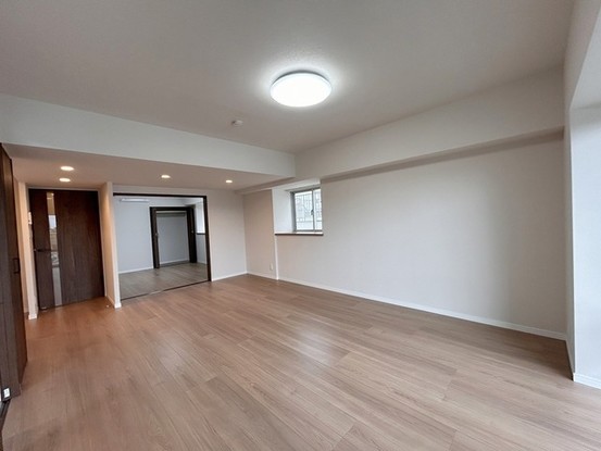 apartment 埼玉県上尾市谷津２丁目２番１号ショーサンプラザ５Ｆ