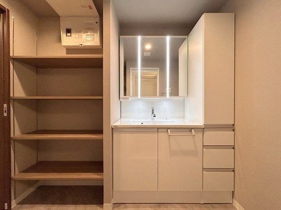 apartment 埼玉県上尾市谷津２丁目２番１号ショーサンプラザ５Ｆ