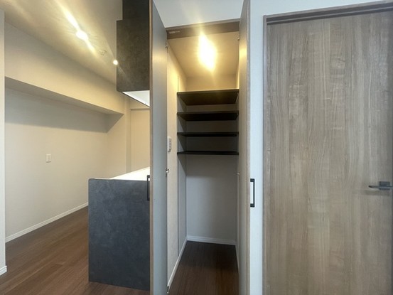 apartment 埼玉県上尾市谷津２丁目２番１号ショーサンプラザ５Ｆ