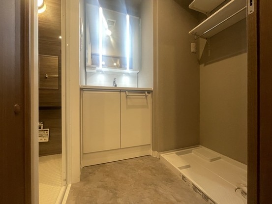 apartment 埼玉県上尾市谷津２丁目２番１号ショーサンプラザ５Ｆ