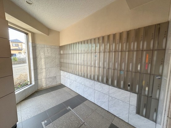 apartment 埼玉県上尾市谷津２丁目２番１号ショーサンプラザ５Ｆ