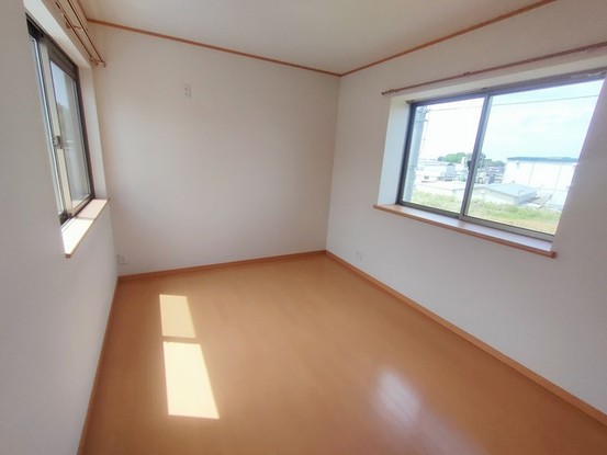 apartment 埼玉県上尾市谷津２丁目２番１号ショーサンプラザ５Ｆ