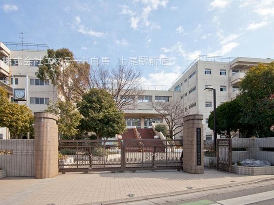 apartment 埼玉県上尾市谷津２丁目２番１号ショーサンプラザ５Ｆ