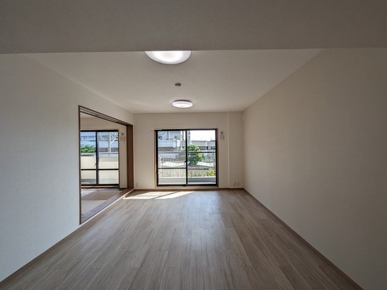 apartment 埼玉県上尾市谷津２丁目２番１号ショーサンプラザ５Ｆ
