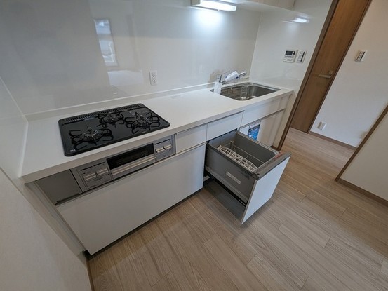 apartment 埼玉県上尾市谷津２丁目２番１号ショーサンプラザ５Ｆ