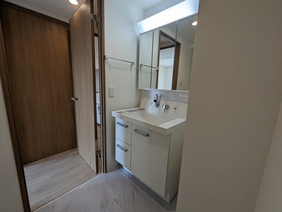 apartment 埼玉県上尾市谷津２丁目２番１号ショーサンプラザ５Ｆ