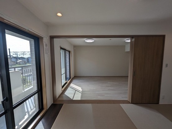 apartment 埼玉県上尾市谷津２丁目２番１号ショーサンプラザ５Ｆ