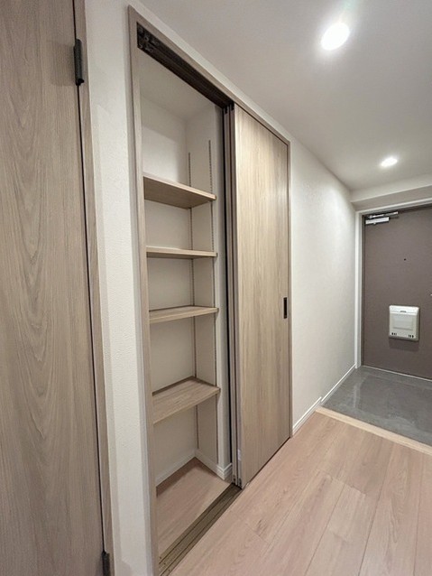 apartment 埼玉県上尾市谷津２丁目２番１号ショーサンプラザ５Ｆ