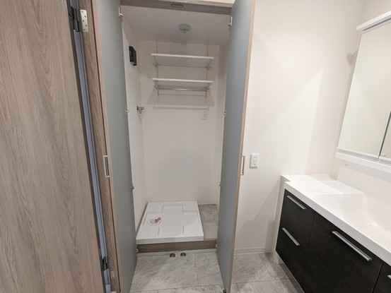 apartment 埼玉県上尾市谷津２丁目２番１号ショーサンプラザ５Ｆ