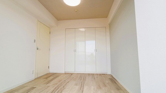 apartment 埼玉県上尾市谷津２丁目２番１号ショーサンプラザ５Ｆ