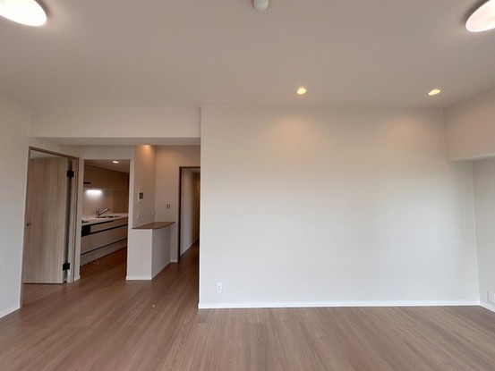 apartment 埼玉県上尾市谷津２丁目２番１号ショーサンプラザ５Ｆ