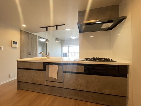 apartment 埼玉県上尾市谷津２丁目２番１号ショーサンプラザ５Ｆ