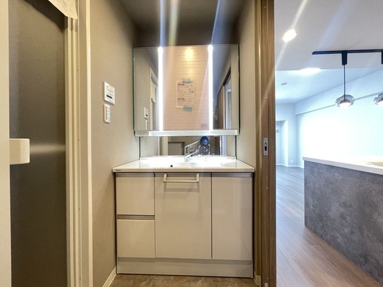 apartment 埼玉県上尾市谷津２丁目２番１号ショーサンプラザ５Ｆ