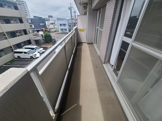 apartment 埼玉県上尾市谷津２丁目２番１号ショーサンプラザ５Ｆ