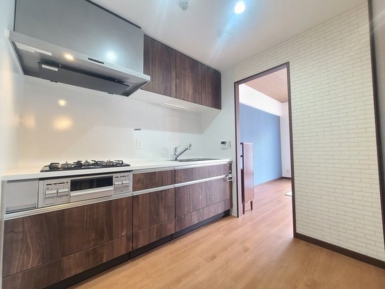 apartment 埼玉県上尾市谷津２丁目２番１号ショーサンプラザ５Ｆ