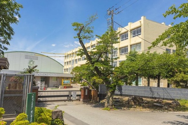 apartment 埼玉県上尾市谷津２丁目２番１号ショーサンプラザ５Ｆ