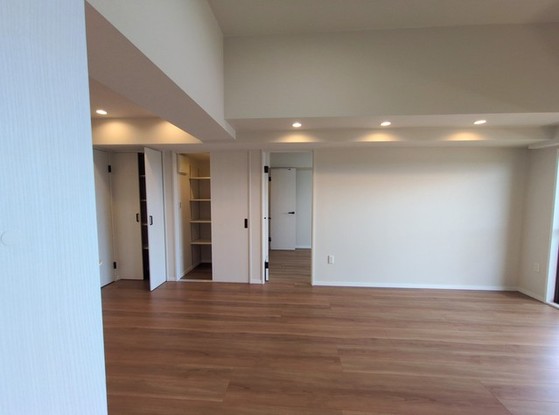 apartment 埼玉県上尾市谷津２丁目２番１号ショーサンプラザ５Ｆ