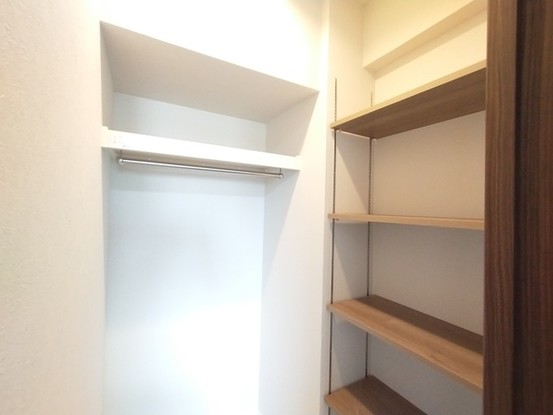 apartment 埼玉県上尾市谷津２丁目２番１号ショーサンプラザ５Ｆ