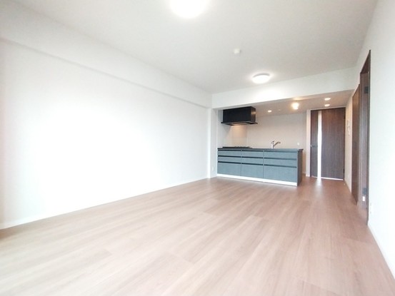 apartment 埼玉県上尾市谷津２丁目２番１号ショーサンプラザ５Ｆ