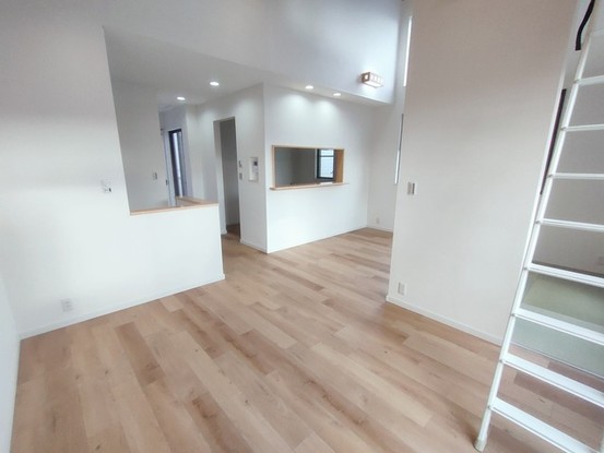 apartment 埼玉県上尾市谷津２丁目２番１号ショーサンプラザ５Ｆ