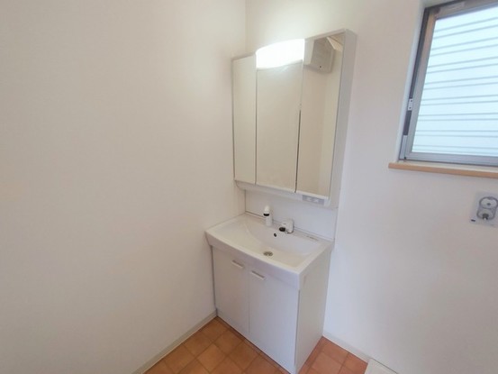 apartment 埼玉県上尾市谷津２丁目２番１号ショーサンプラザ５Ｆ