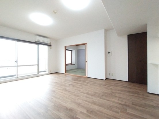 apartment 埼玉県上尾市谷津２丁目２番１号ショーサンプラザ５Ｆ