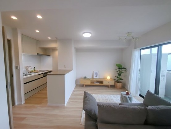 apartment 埼玉県上尾市谷津２丁目２番１号ショーサンプラザ５Ｆ