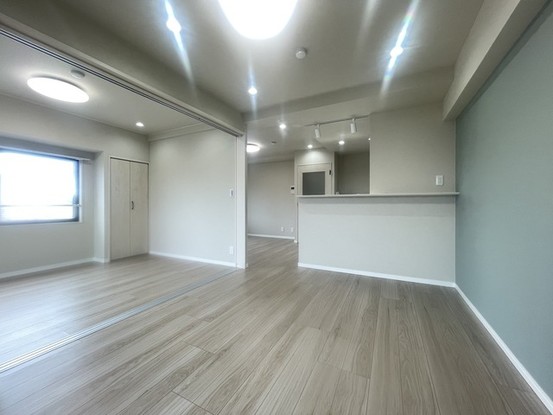 apartment 埼玉県上尾市谷津２丁目２番１号ショーサンプラザ５Ｆ