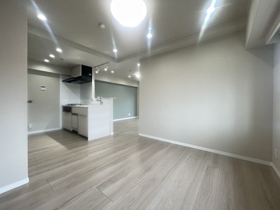 apartment 埼玉県上尾市谷津２丁目２番１号ショーサンプラザ５Ｆ