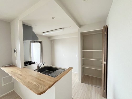 apartment 埼玉県上尾市谷津２丁目２番１号ショーサンプラザ５Ｆ